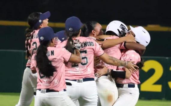 Con imparable productor de Destiny Brown en la última entrada Las Olmecas de Tabasco vencieron 8-7 a Algodoneras de Unión Laguna   para lograr su primera serie como local en el Parque Centenario 27 de Febrero