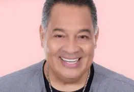 A Tito Nieves le da risa al oír que la salsa revivió por Bad Bunny