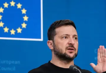 Zelenski solicita a Estados Unidos que aclare oficialmente si ha cesado el envío de armas a Ucrania.
