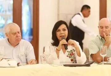 Dialoga Yolanda Osuna con empresarios para construir una Villahermosa más competitiva