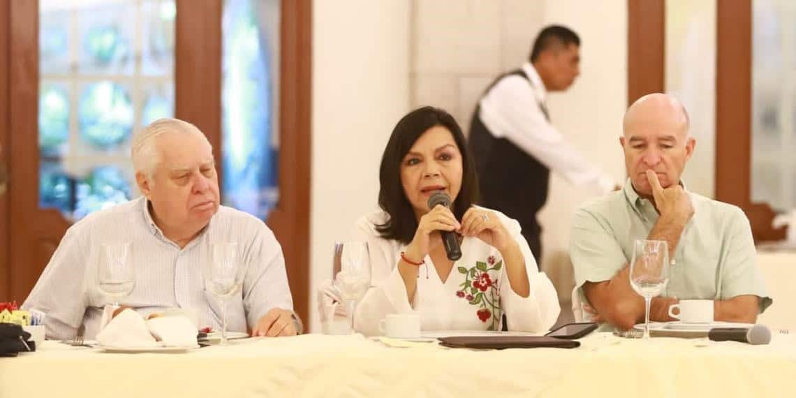 Dialoga Yolanda Osuna con empresarios para construir una Villahermosa más competitiva