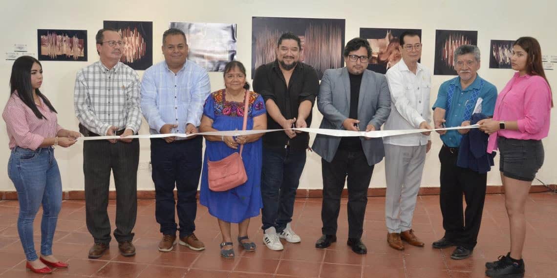 Inauguran exposición Esquirlas