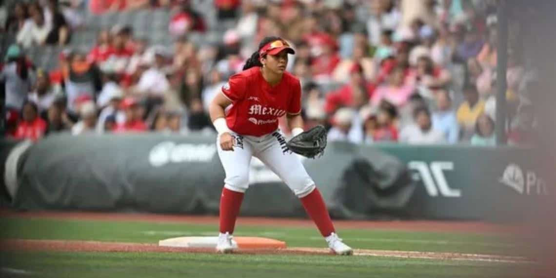 Rosi del Castillo, una jugadora triunfadora e inspiradora en la Liga Mexicana de Softbol