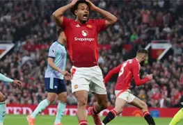 Manchester United y Arsenal firman el empate para dar v&iacute;a libre al Liverpool por la Premier League