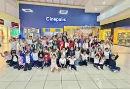 Peque&ntilde;os comalcalquenses viven momento m&aacute;gico en el cine