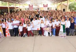 Es mejor que nuestros jóvenes estén en las aulas que en las calles: Javier May