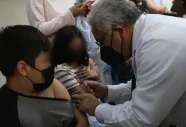En México, una epidemióloga insta a la vacunación para prevenir brotes de tosferina y sarampión