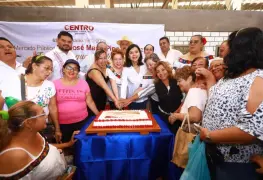 Festeja Yolanda Osuna con locatarios y clientes el 63º Aniversario del mercado "Pino Suárez"