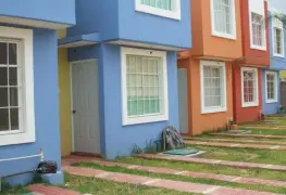 Garantiza congelar deudas en Fovissste