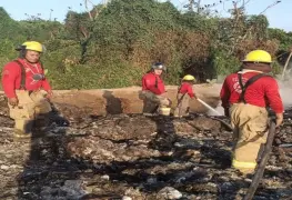 Logran sofocar incendio en basurero de Ejido El Mote en Cunduacán