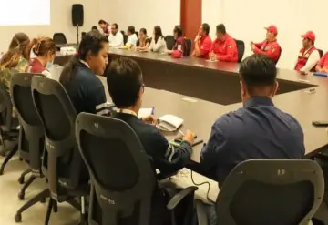 Imparte el IPCET taller de Actualización del Padrón de Refugios Temporales para 2025.