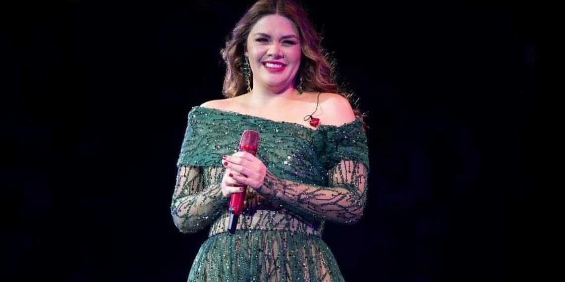 Yuridia brilla en 'La México'