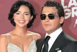 Nodal y Ángela Aguilar expresan su pesar por la muerte de los dos fotógrafos en el AXE Ceremonia