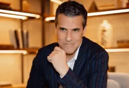 Marco Antonio Regil dice adiós a la soltería.