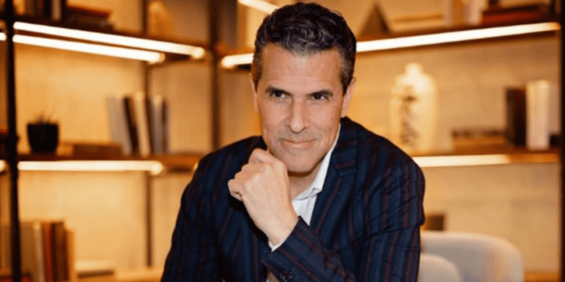 Marco Antonio Regil dice adiós a la soltería.