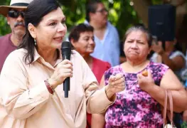 Cumple Yolanda Osuna con pavimentación de 2.5 km de carretera en Huapinol, Villa Parrilla