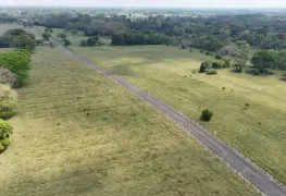Cumple Yolanda Osuna con pavimentación de 2.5 km de carretera en Huapinol, Villa Parrilla