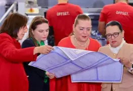 Boletas electorales en marcha.