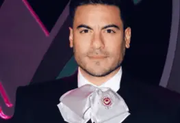 Carlos Rivera al rescate.