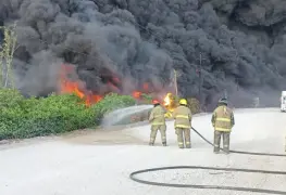 Logran autoridades de los tres órdenes de gobierno controlar incendio en Lázaro Cárdenas 