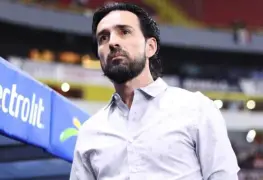 Gerardo Espinoza no se mantiene como director técnico de las Chivas