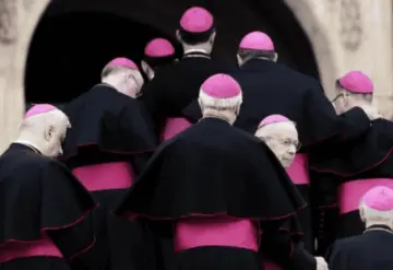 Inicia la elección del nuevo papa.