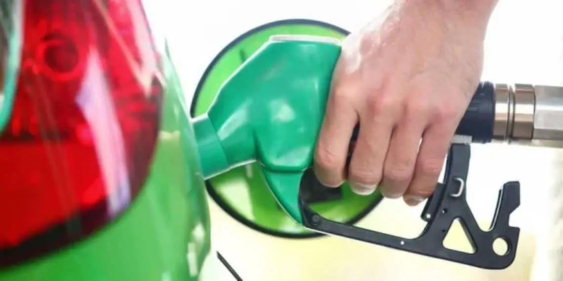 ¿Por qué se te acaba tan rápido la gasolina del auto y cómo solucionarlo?