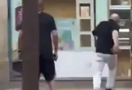 En Barcelona, un hombre armado con un cuchillo causa pánico hiriendo a una persona