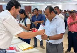Con entrega de 600 tarjetas del Programa Pescando Vida en Centla, continúa fortalecimiento del sector acuícola