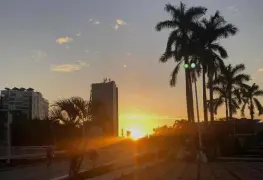 Semana de contrastes