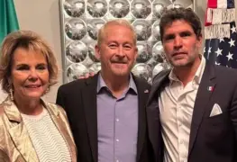 Cena privada con impacto político