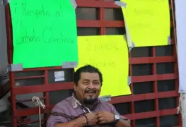 Retiro de prestaciones provocó protesta de trabajadores sindicalizados.