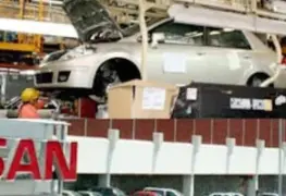 Nissan considera cierre de plantas