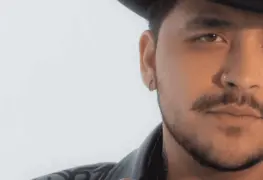 Christian Nodal podría perder el derecho a cantar sus mayores éxitos.