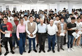 Reconocen a 192 J&oacute;venes con Becas en la UPC