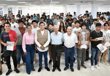 Reconocen a 192 Jóvenes con Becas en la UPC