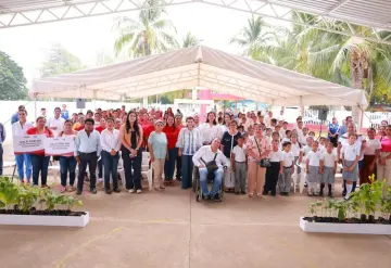 Impulsa Yolanda Osuna la sostenibilidad en Centro con huertos pedagógicos escolares en 20 planteles