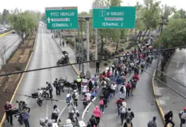 Aeroméxico flexibiliza vuelos por bloqueos en el AICM