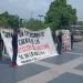 Normalistas mantienen plantón.