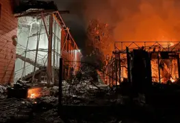 Rusia ataca a Ucrania tras ofensiva con drones.