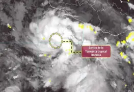 "Barbara" podría convertirse en huracán
