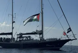 Israel intercepta barco.