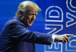 Medidas de Trump tensionan al partido demócrata.