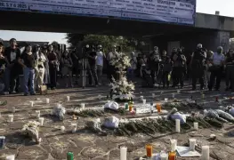 Señalan a dos por colapso en Festival Axe ceremonia.