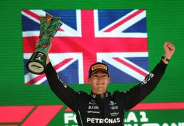 Russell da a Mercedes su primera victoria del año en Canadá