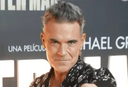 Robbie Williams  embajador musical de la FIFA.