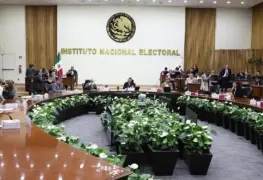 INE exige promedio mínimo de 8 en licenciatura