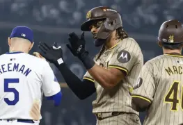 Tatis Jr. y Ohtani, golpeados en serie tensa.