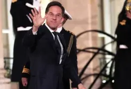 Se manifiestan contra la OTAN.