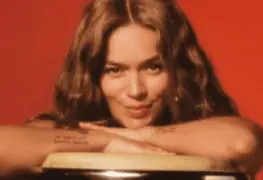 Karol G lanza su álbum más íntimo: ´Tropicoqueta´